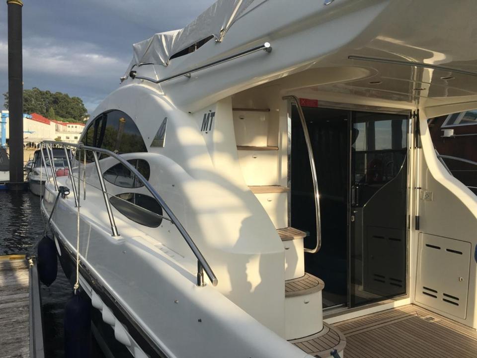 Porto Private Yacht- Accommodation Douro River Esterno foto