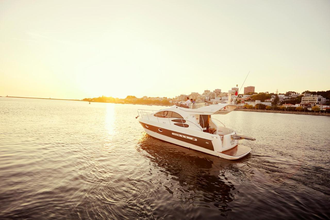 Porto Private Yacht- Accommodation Douro River Esterno foto